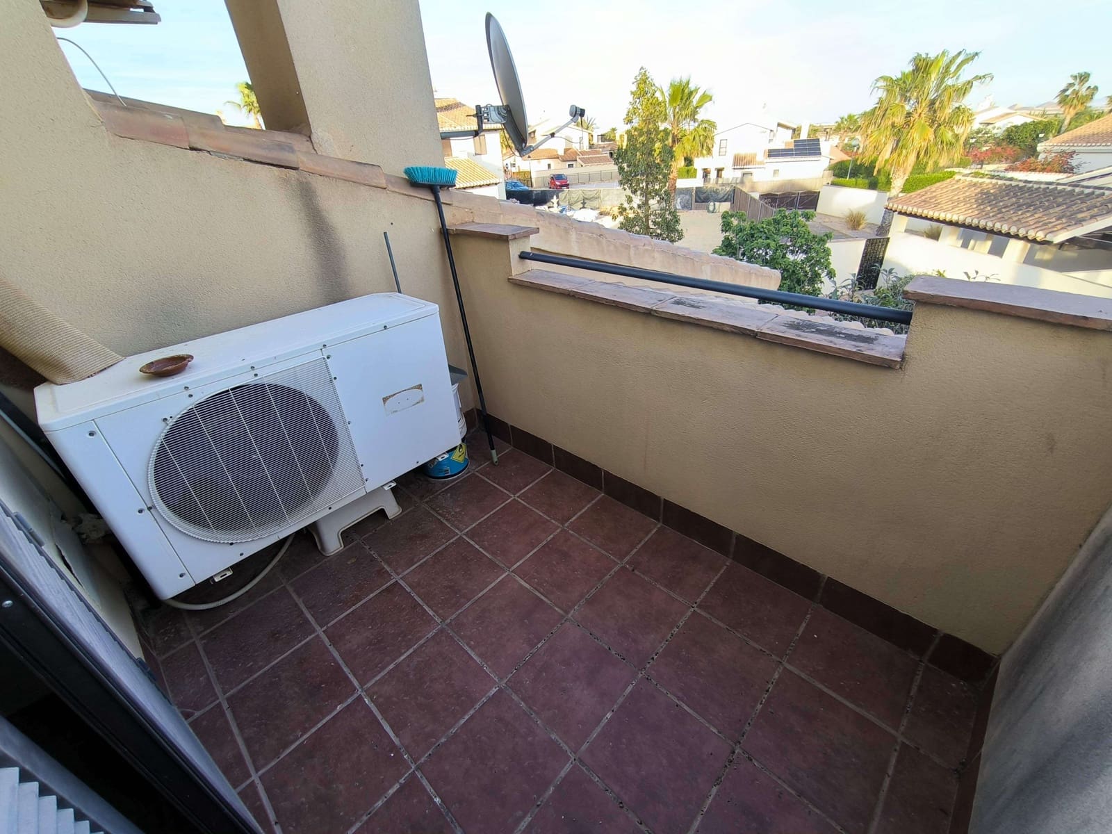 3 soverom Villa til salgs i Hacienda del Alamo med svømmebasseng garasje - € 349 000 (Ref: 8250821)