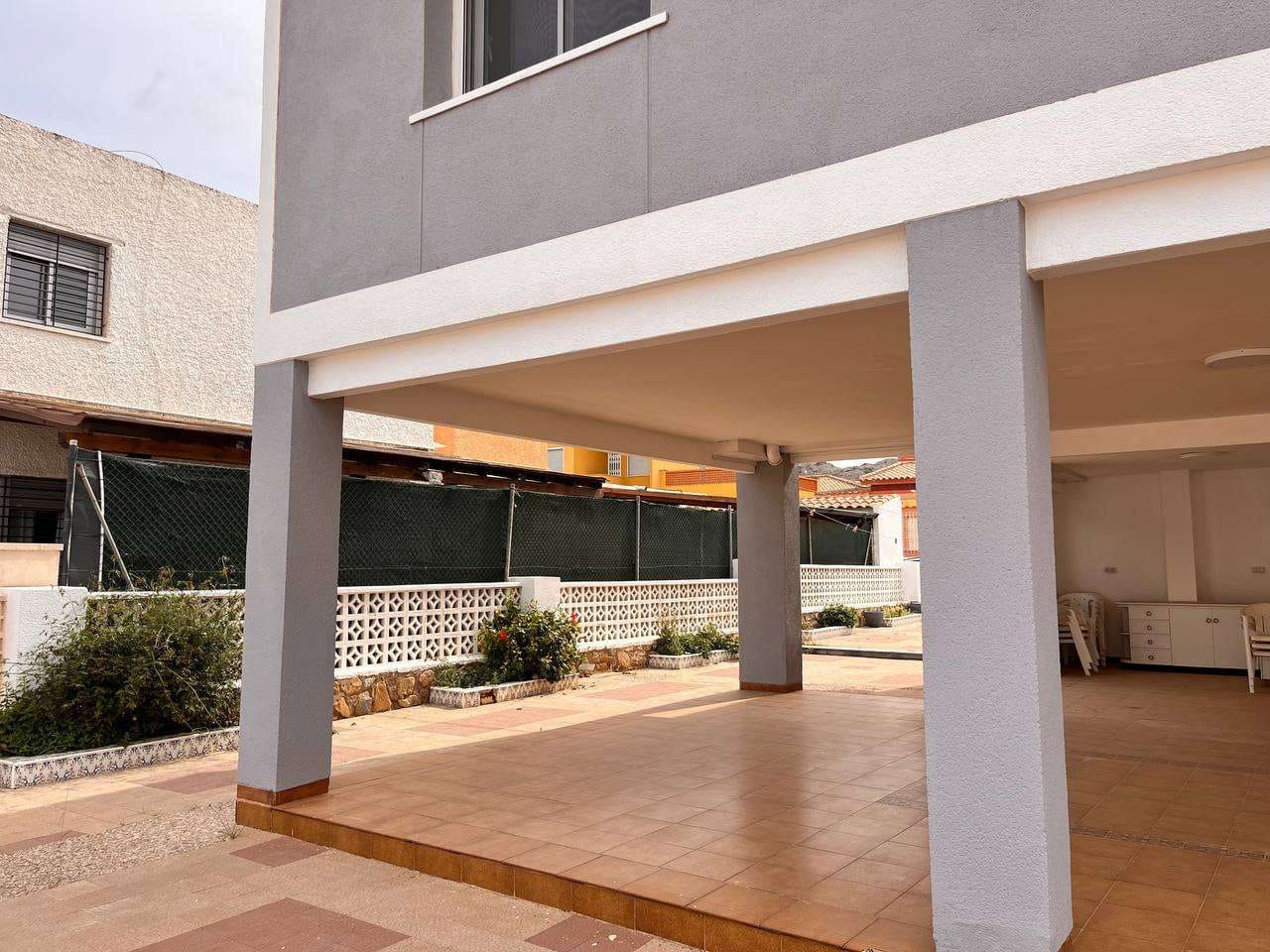 4 slaapkamer Villa te koop in Cartagena met garage - € 299.000 (Ref: 8258073)