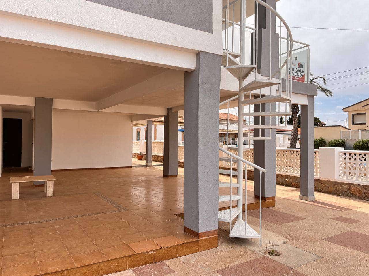 4 slaapkamer Villa te koop in Cartagena met garage - € 299.000 (Ref: 8258073)