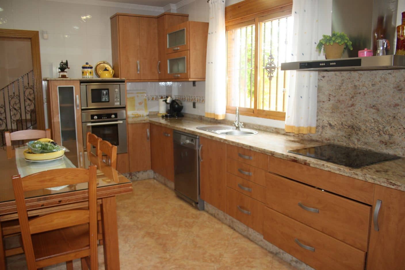 4 bedroom Villa for sale in Cartagena with pool garage - € 299,000 (Ref: 8376800)