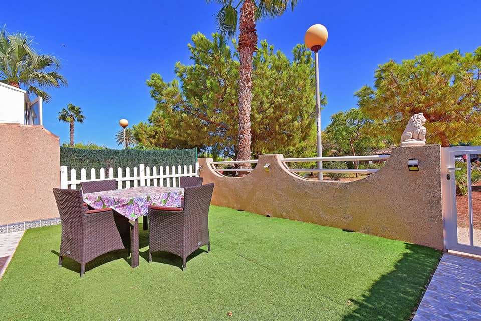 3 soverom Villa til salgs i Estrella de Mar med svømmebasseng - € 185 000 (Ref: 8580730)