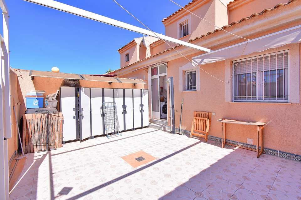 3 soverom Villa til salgs i Estrella de Mar med svømmebasseng - € 185 000 (Ref: 8580730)