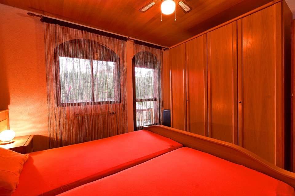 3 bedroom Villa for sale in El Carmoli with pool garage - € 579,000 (Ref: 8583784)