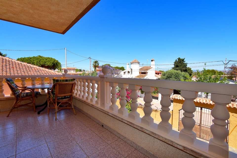 3 soveværelse Villa til salg i El Carmoli med swimmingpool garage - € 579.000 (Ref: 8583784)