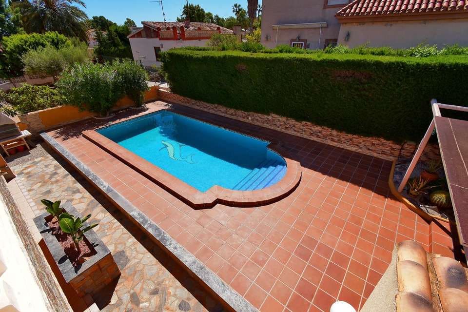 3 soveværelse Villa til salg i El Carmoli med swimmingpool garage - € 579.000 (Ref: 8583784)