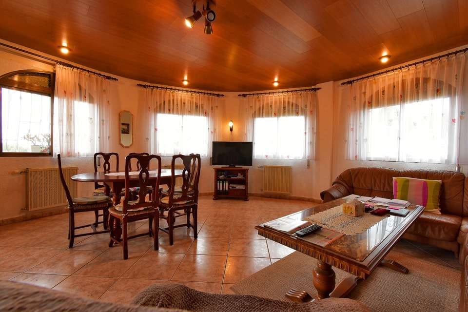 3 soveværelse Villa til salg i El Carmoli med swimmingpool garage - € 579.000 (Ref: 8583784)
