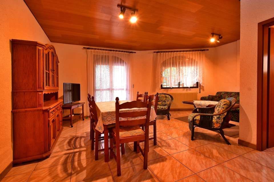 3 soveværelse Villa til salg i El Carmoli med swimmingpool garage - € 579.000 (Ref: 8583784)
