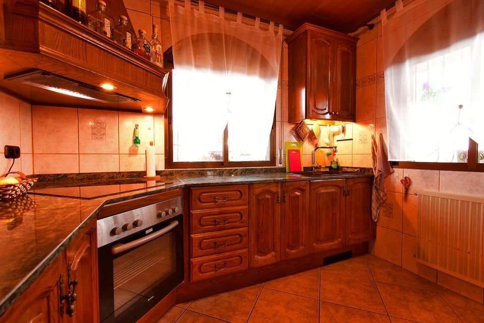 3 soveværelse Villa til salg i El Carmoli med swimmingpool garage - € 579.000 (Ref: 8583784)