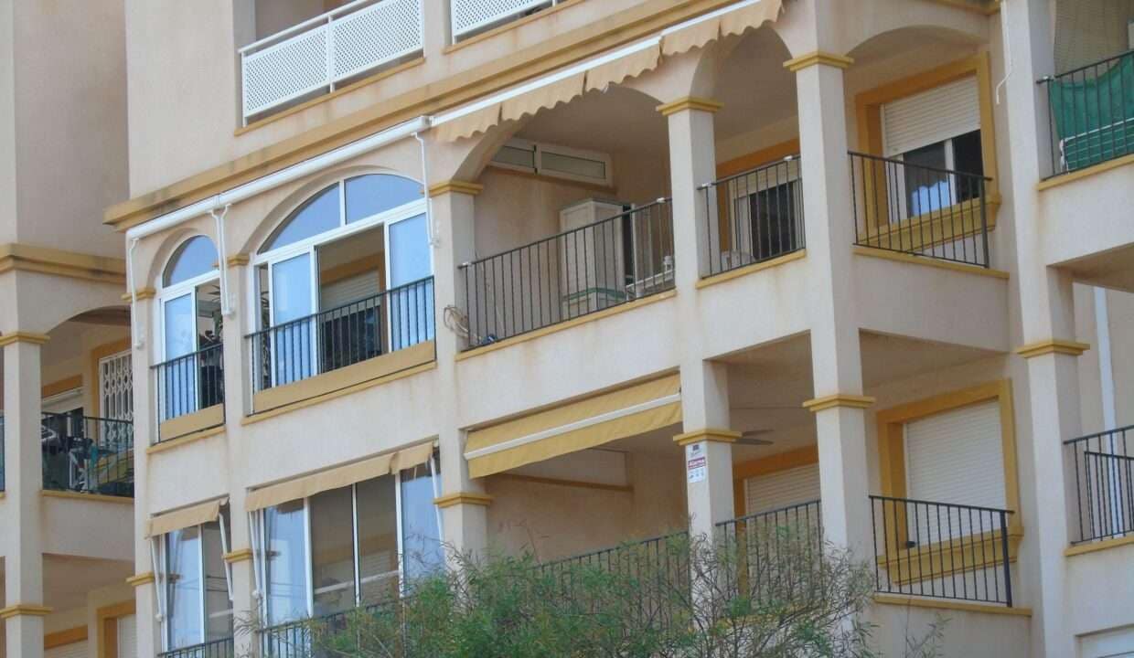 2 bedroom Apartment for sale in Mar de Cristal, Cartagena with pool €