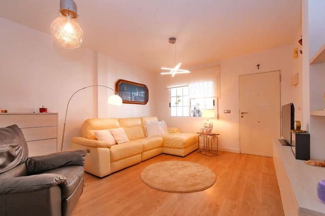 4 quarto Moradia para venda em Los Alcázares com piscina garagem - 240 000 € (Ref: 8816690)