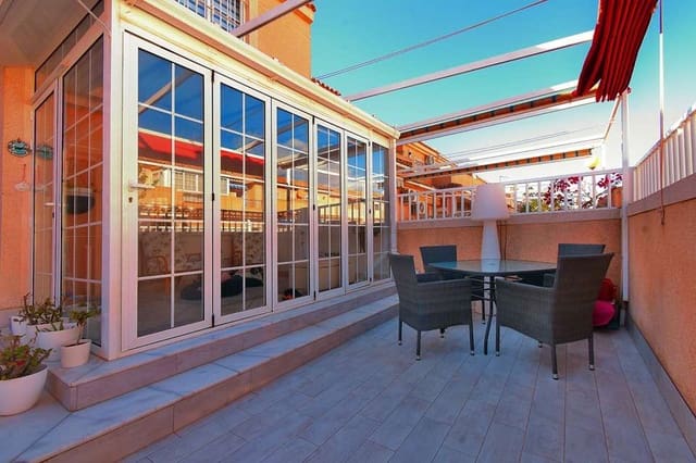 4 quarto Moradia para venda em Los Alcázares com piscina garagem - 240 000 € (Ref: 8816690)