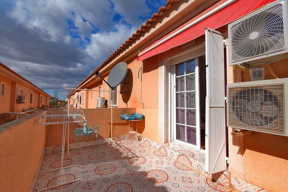 4 quarto Moradia para venda em Los Alcazares com piscina garagem - 240 000 € (Ref: 8816690)