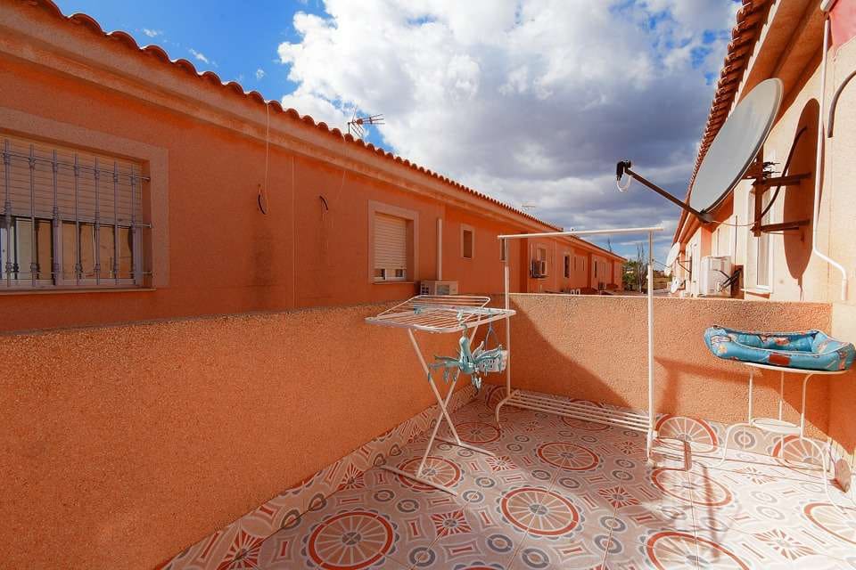 4 quarto Moradia para venda em Los Alcazares com piscina garagem - 240 000 € (Ref: 8816690)