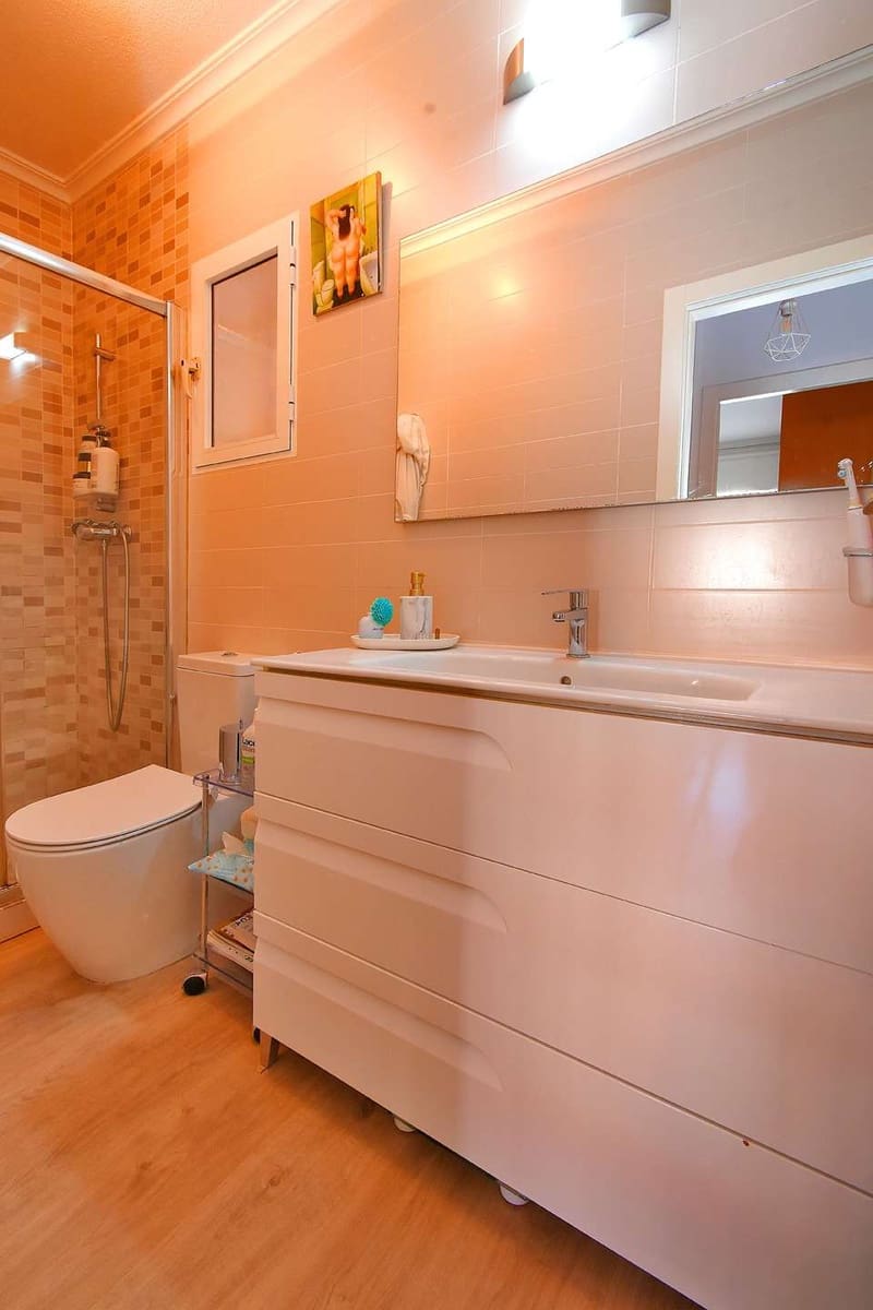 4 quarto Moradia para venda em Los Alcazares com piscina garagem - 240 000 € (Ref: 8816690)