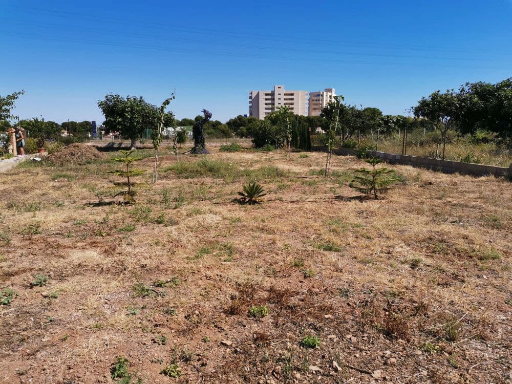 8 soveværelse Villa til salg i Playa Honda med garage - € 250.000 (Ref: 8901314)