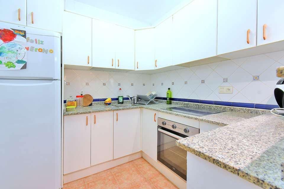 2 slaapkamer Appartement te koop in Estrella de Mar met zwembad - € 145.000 (Ref: 8934855)