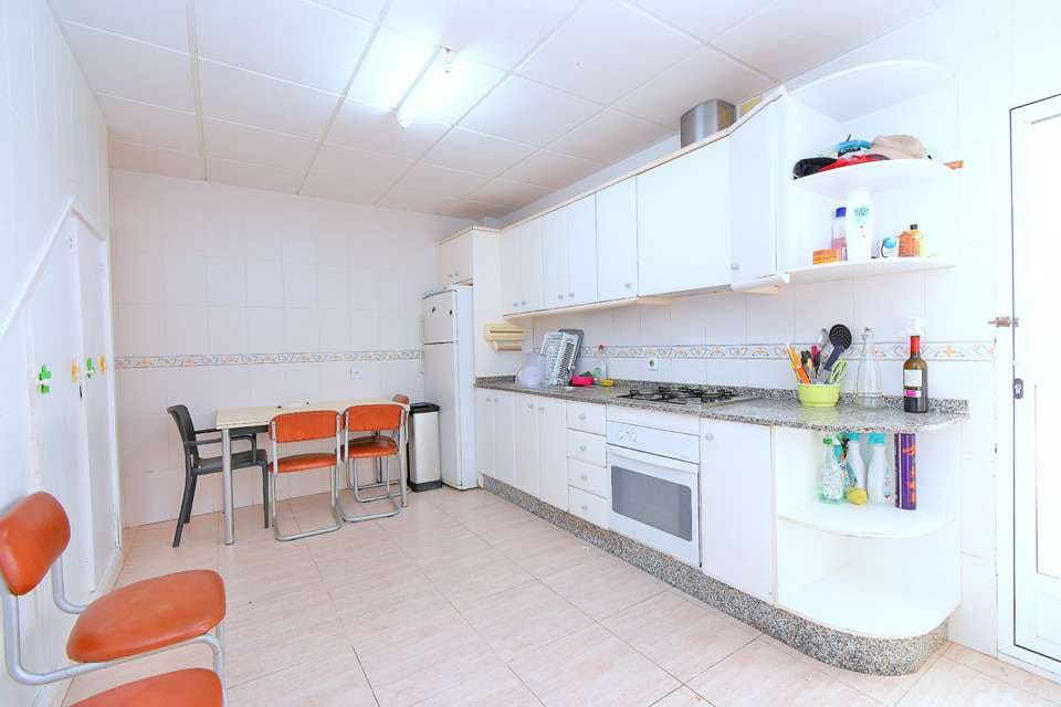 4 bedroom Villa for sale in Los Urrutias - € 159,000 (Ref: 9021806)