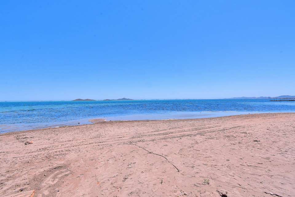 4 bedroom Villa for sale in Los Urrutias - € 159,000 (Ref: 9021806)