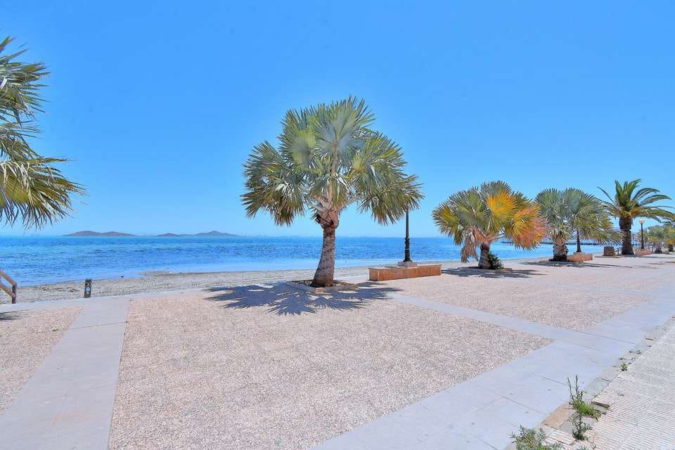 4 bedroom Villa for sale in Los Urrutias - € 159,000 (Ref: 9021806)