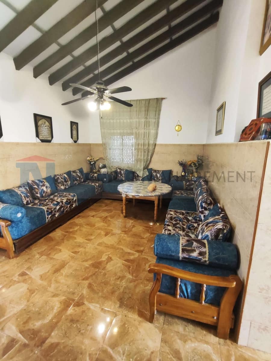11 bedroom Villa for sale in Roldan with garage - € 135,000 (Ref: 9050461)