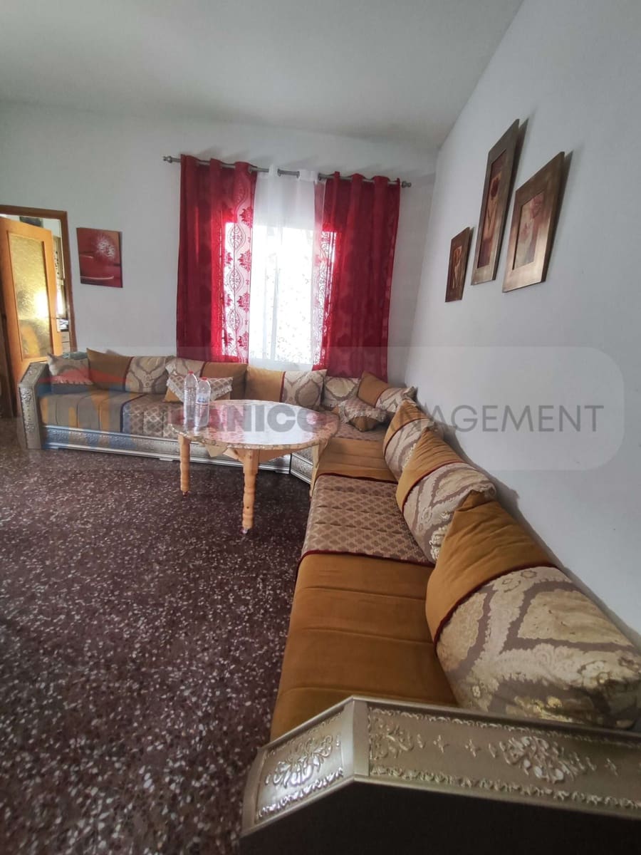 11 bedroom Villa for sale in Roldan with garage - € 135,000 (Ref: 9050461)