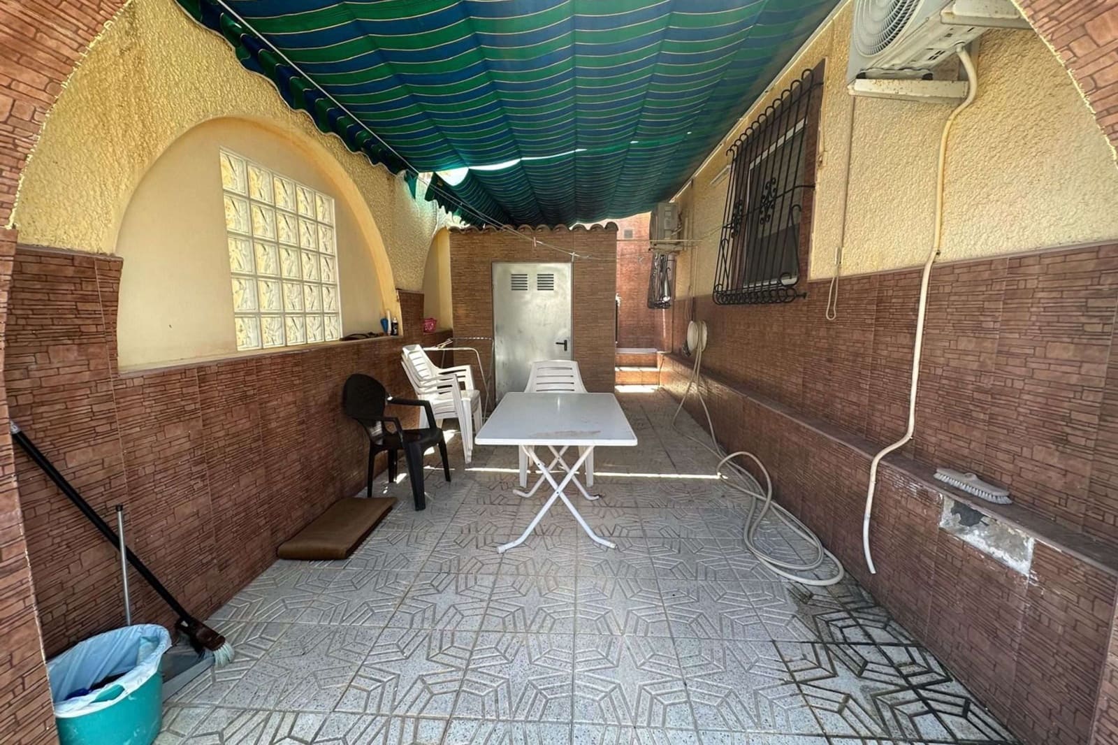 2 bedroom Villa for sale in Los Alcazares with pool - € 149,900 (Ref: 9161710)