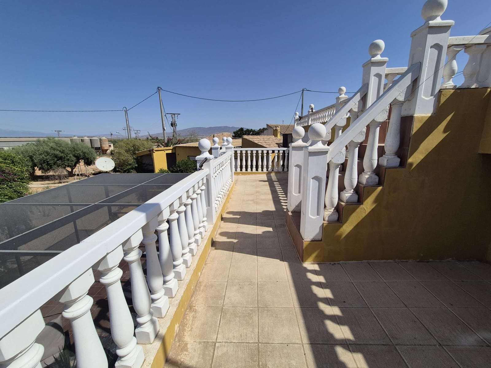 4 bedroom Villa for sale in La Pinilla with pool garage - € 250,000 (Ref: 9175074)