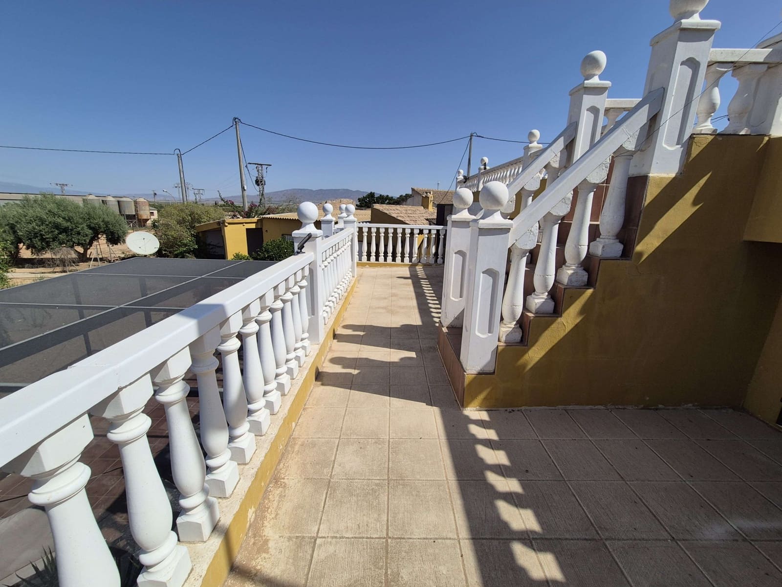 4 bedroom Villa for sale in La Pinilla with pool garage - € 250,000 (Ref: 9175074)