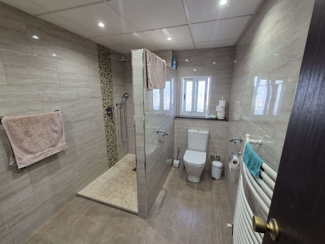 Chalet de 4 habitaciones en La Pinilla, Fuente Alamo de Murcia en venta con piscina garaje - 250.000 € (Ref: 9175074)