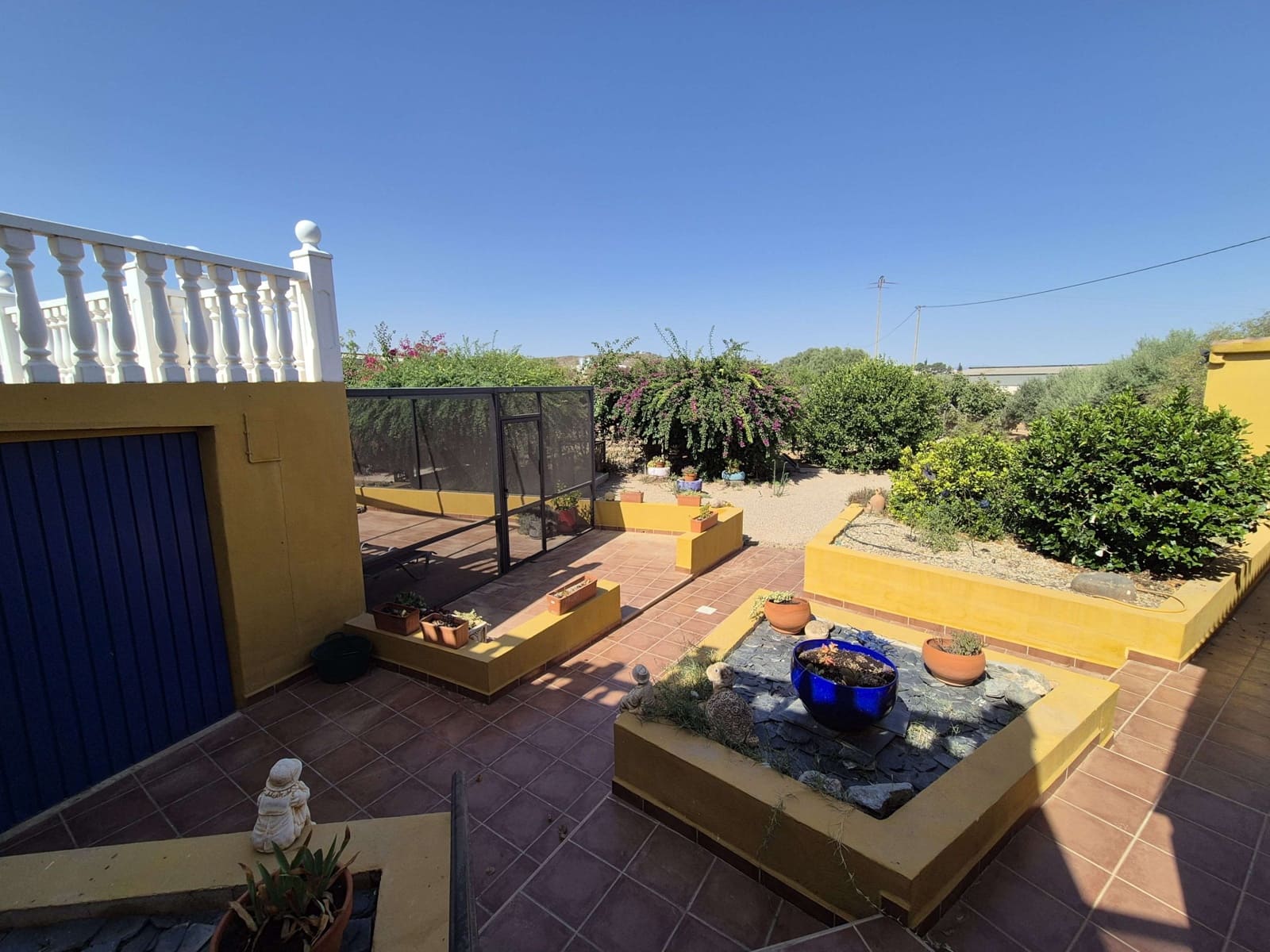 4 bedroom Villa for sale in La Pinilla with pool garage - € 250,000 (Ref: 9175074)