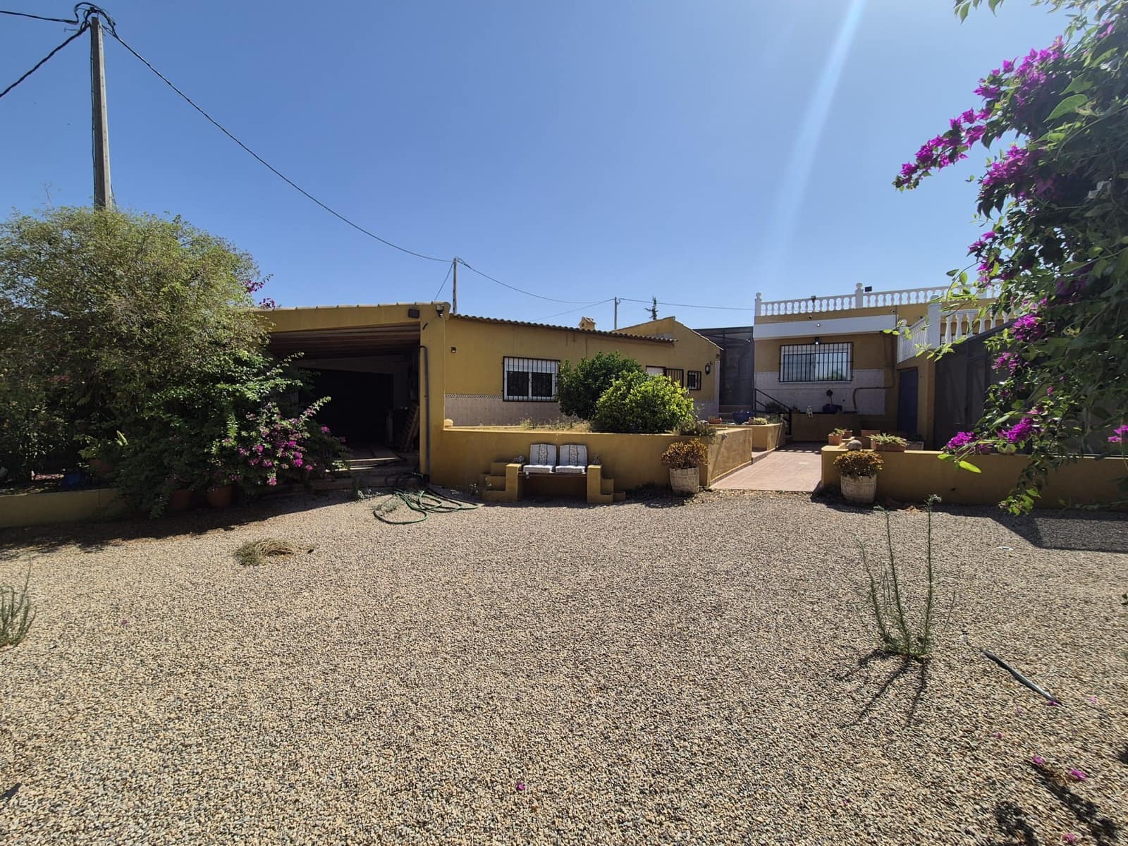 4 bedroom Villa for sale in La Pinilla with pool garage - € 250,000 (Ref: 9175074)