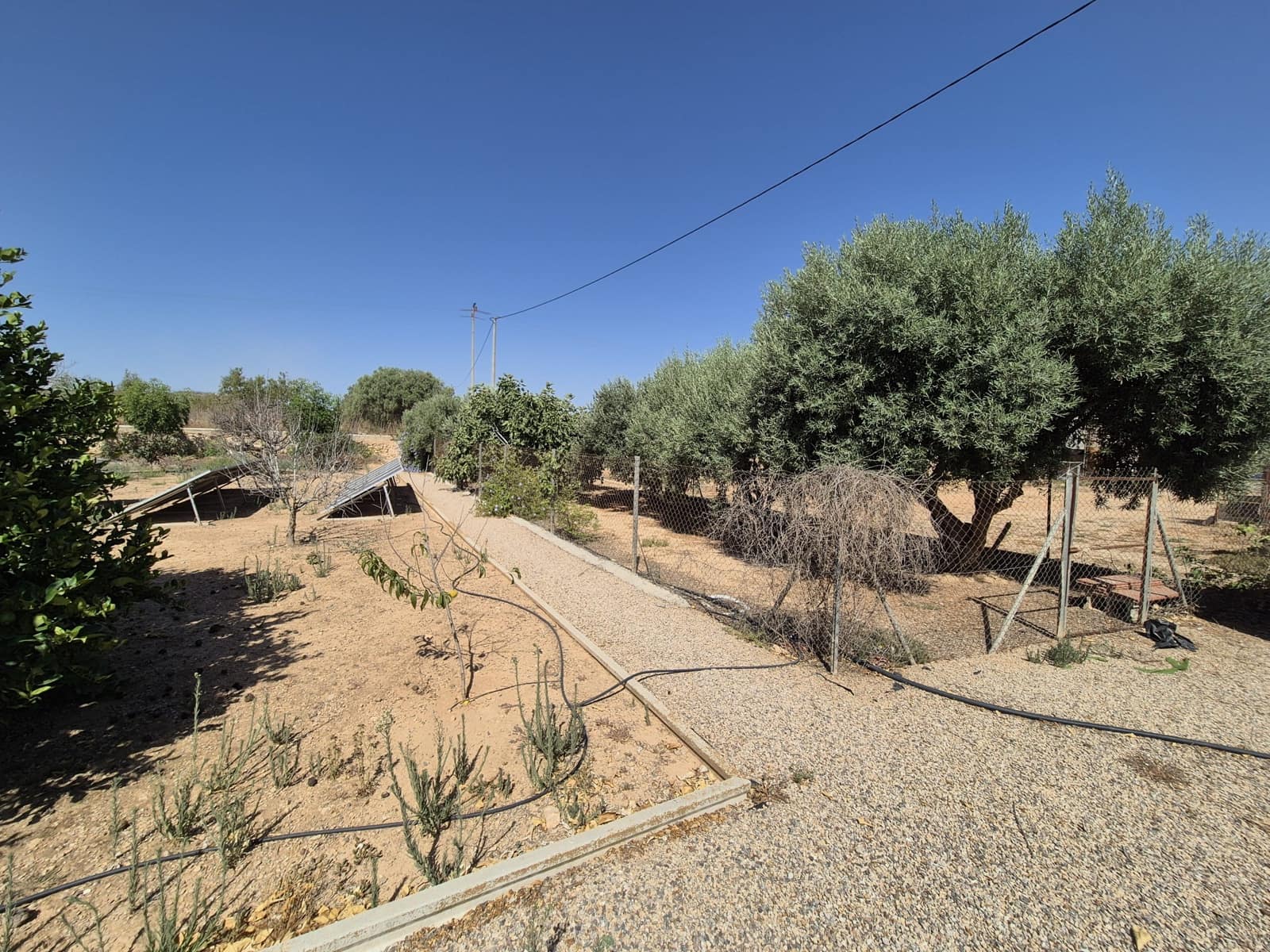 4 bedroom Villa for sale in La Pinilla with pool garage - € 250,000 (Ref: 9175074)