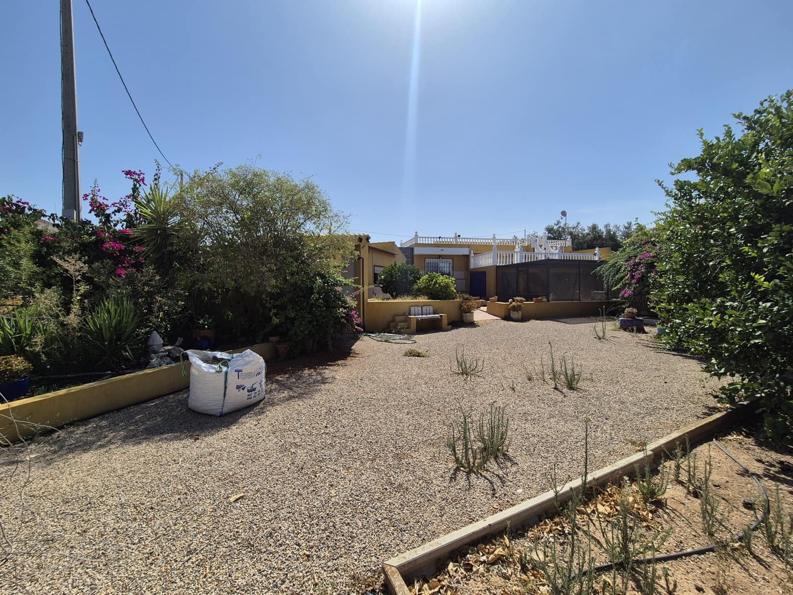 4 bedroom Villa for sale in La Pinilla with pool garage - € 250,000 (Ref: 9175074)