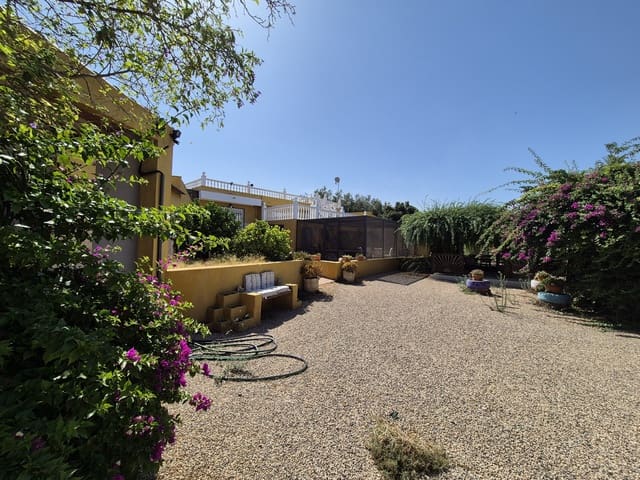 Chalet de 4 habitaciones en La Pinilla, Fuente Alamo de Murcia en venta con piscina garaje - 250.000 € (Ref: 9175074)