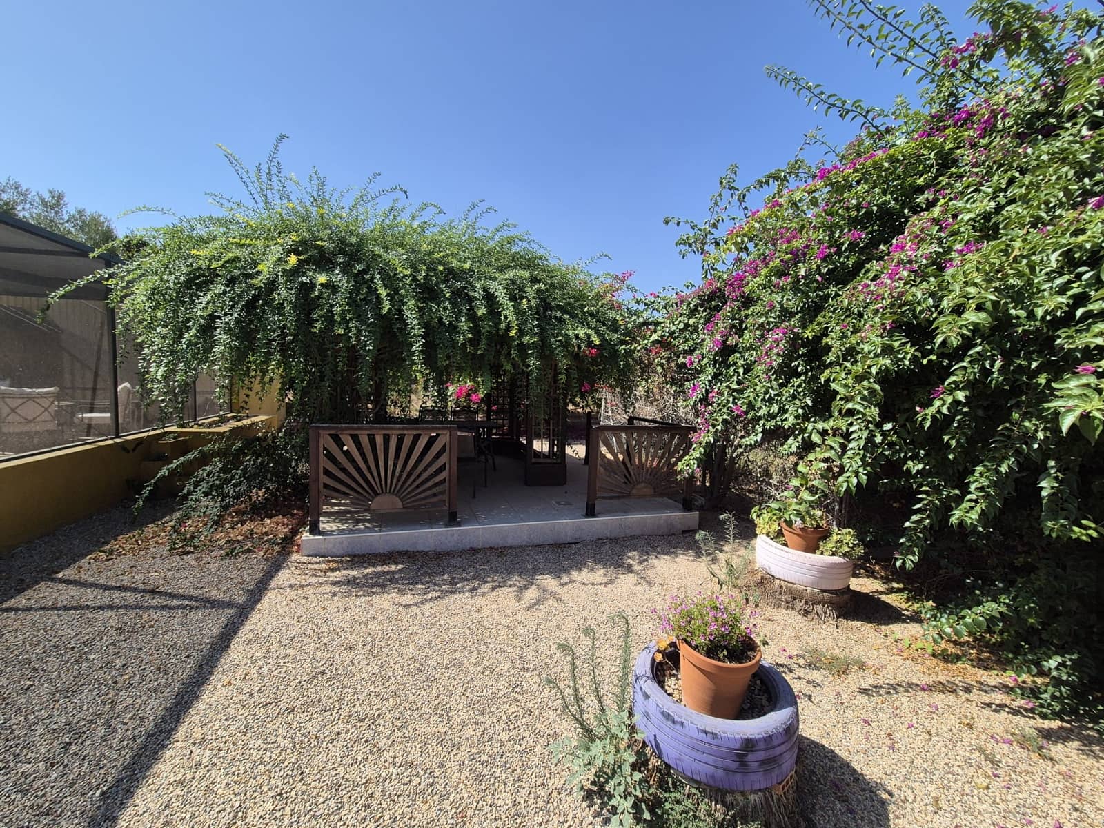 4 bedroom Villa for sale in La Pinilla with pool garage - € 250,000 (Ref: 9175074)