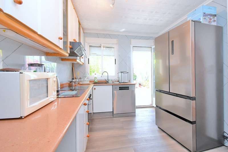2 sypialnia Willa na sprzedaż w Estrella de Mar z basenem garażem - 267 000 € (Ref: 9175875)