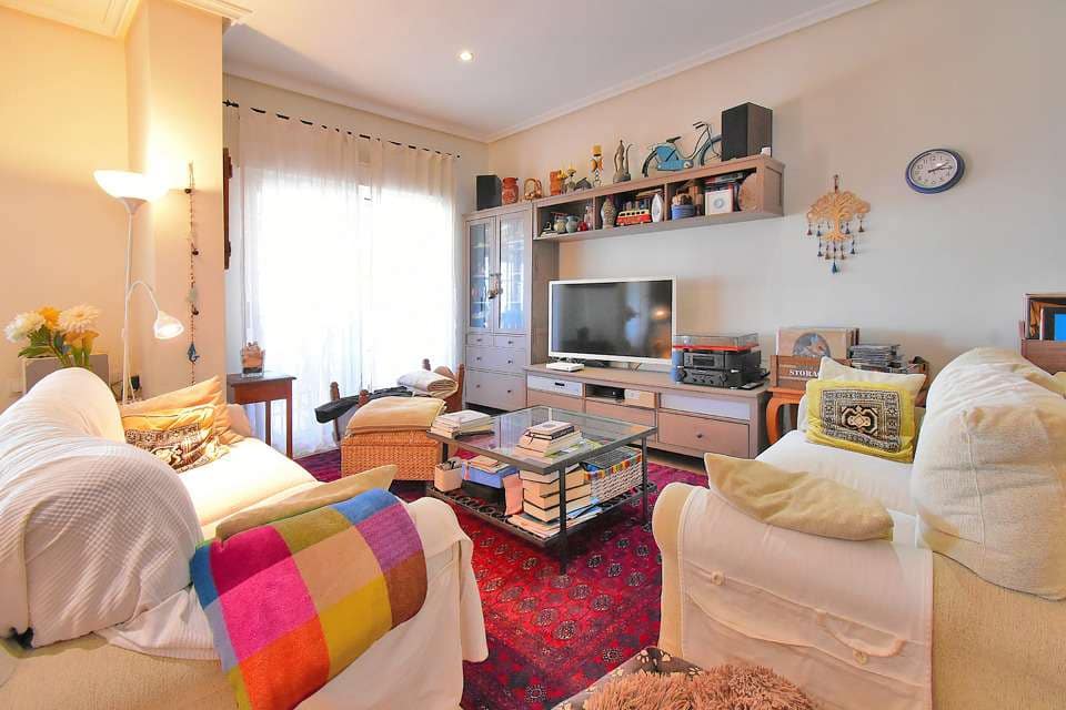 3 bedroom Villa for sale in El Carmoli with pool - € 425,000 (Ref: 9189307)