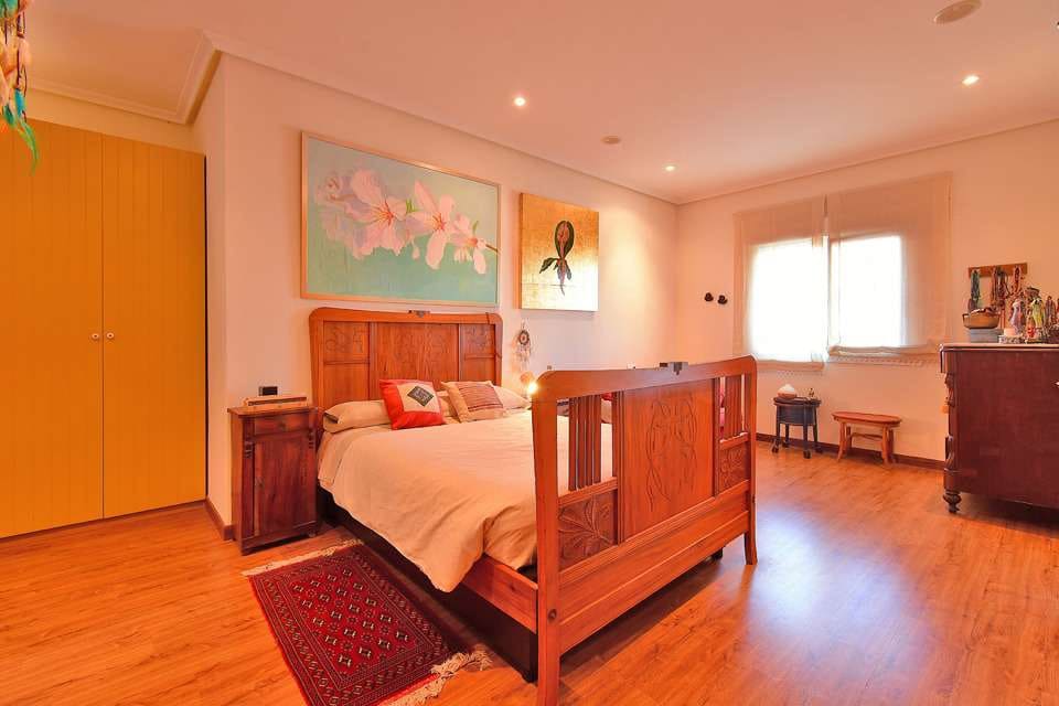 3 bedroom Villa for sale in El Carmoli with pool - € 425,000 (Ref: 9189307)