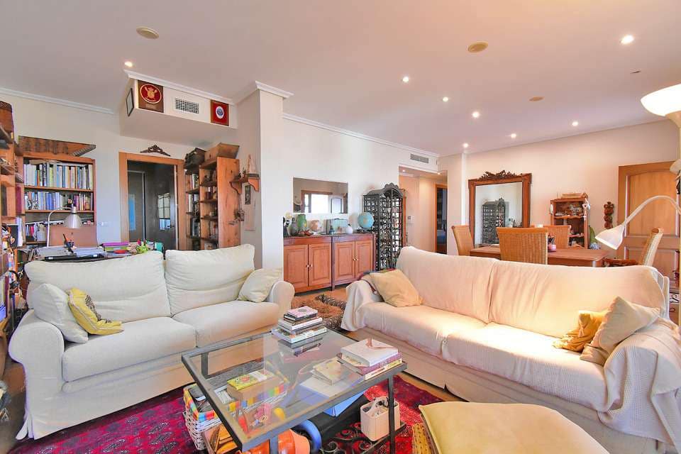 3 bedroom Villa for sale in El Carmoli with pool - € 425,000 (Ref: 9189307)