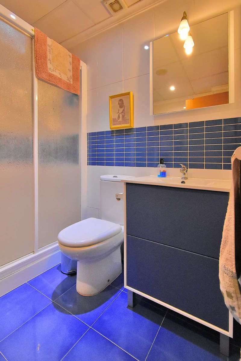 3 bedroom Villa for sale in El Carmoli with pool - € 425,000 (Ref: 9189307)