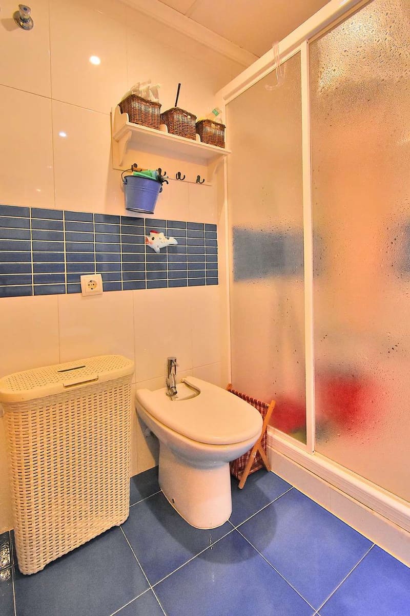 3 bedroom Villa for sale in El Carmoli with pool - € 425,000 (Ref: 9189307)