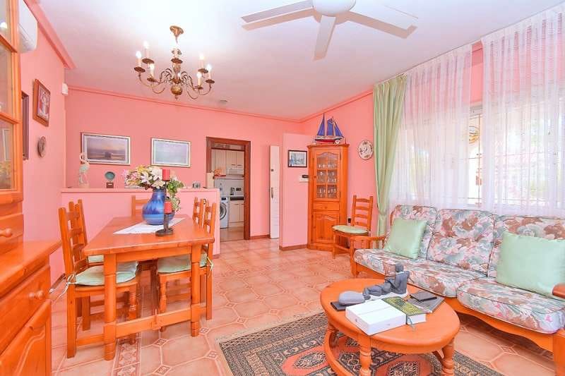 3 soveværelse Villa til salg i Estrella de Mar med swimmingpool garage - € 355.000 (Ref: 9241194)