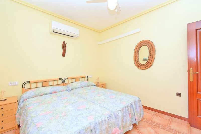 3 soveværelse Villa til salg i Estrella de Mar med swimmingpool garage - € 355.000 (Ref: 9241194)