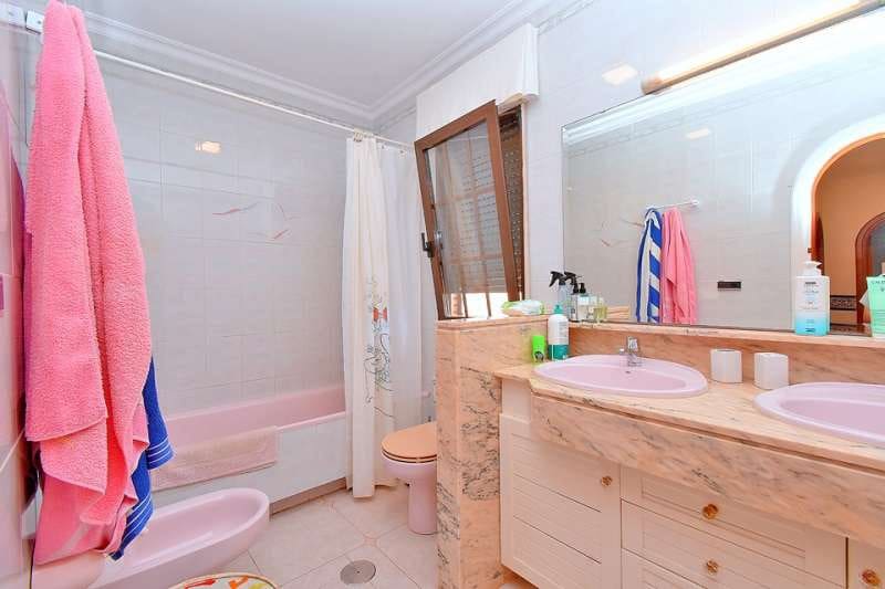 5 makuuhuone Huvila myytävänä paikassa Murcia kaupunki mukana uima-altaan 
autotalli - 799 000 € (Ref: 9241196)