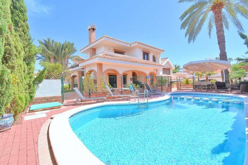 5 chambre Villa/Maison à vendre à Estrella de Mar avec piscine garage - 799 000 € (Ref: 9241196)