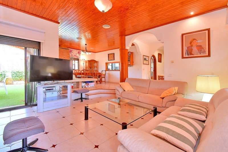 5 chambre Villa/Maison à vendre à Estrella de Mar avec piscine garage - 799 000 € (Ref: 9241196)