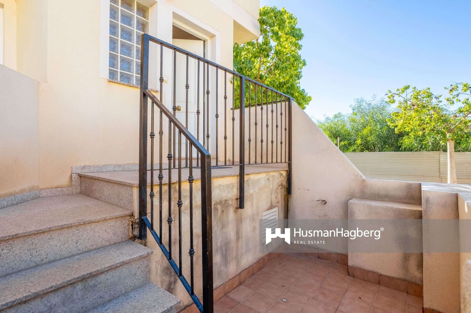 3 bedroom Villa for sale in Los Alcazares with garage - € 167,000 (Ref: 9274714)