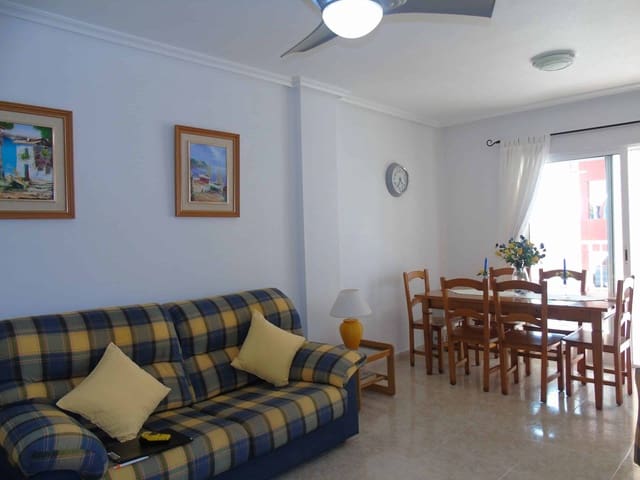 Apartamento de 2 habitaciones en La Manga del Mar Menor en venta con piscina - 135.000 € (Ref: 9275369)