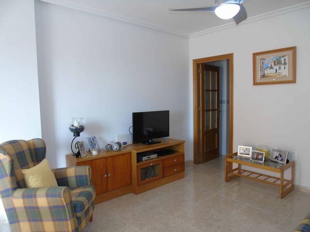 2 chambre Appartement à vendre à La Manga del Mar Menor avec piscine - 135 000 € (Ref: 9275369)
