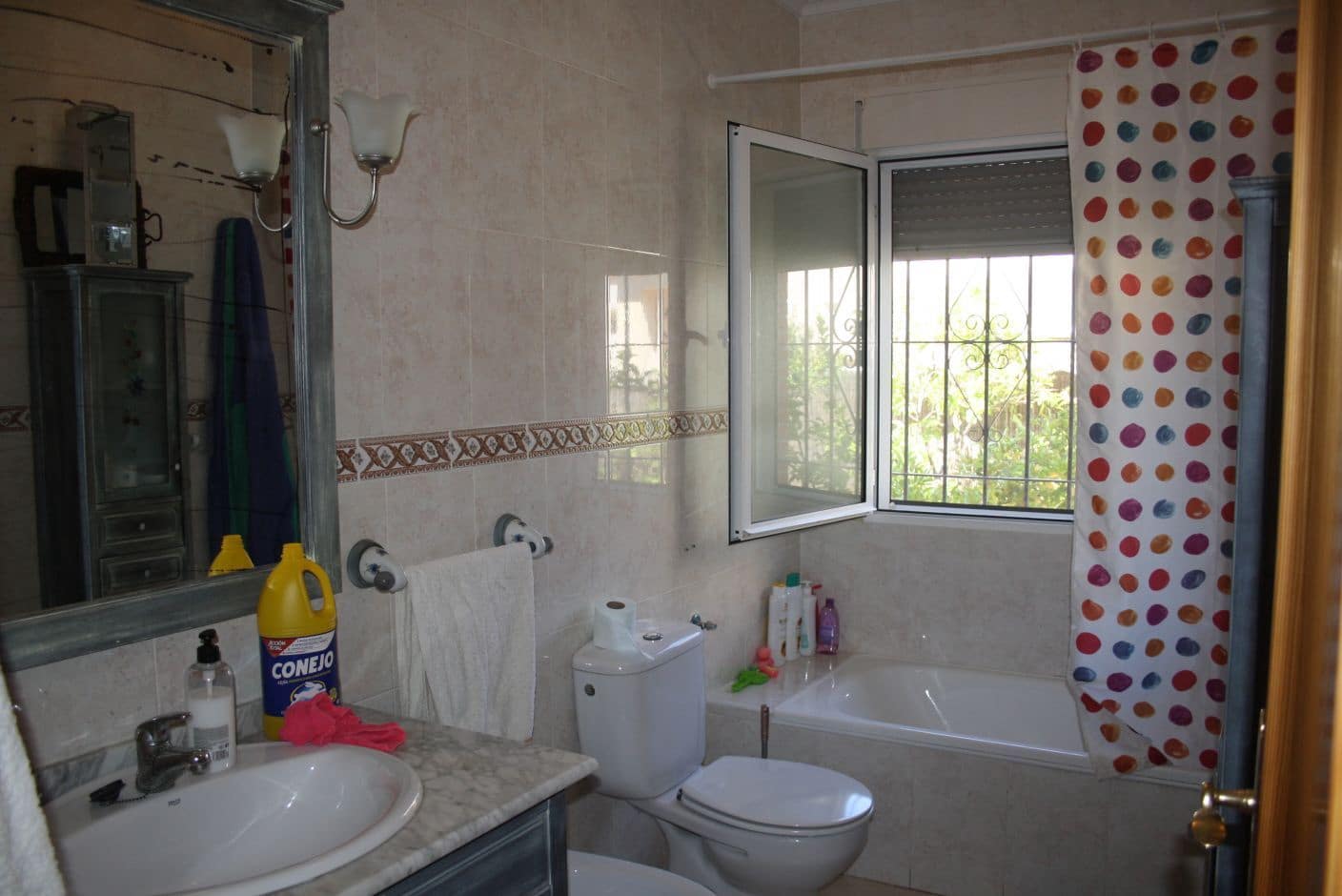 4 quarto Moradia para venda em Playa Honda com garagem - 295 000 € (Ref: 9275373)